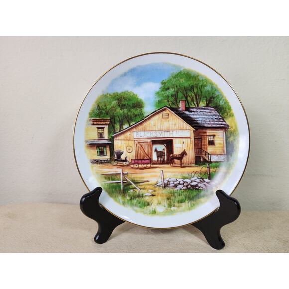 Country Living Legacy Plate Collector Wall Decor Porcelain 8 1/2" Gold Trim Vtg - Picture 2 of 12